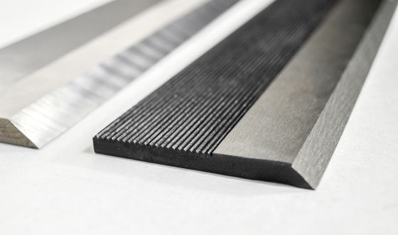Διάρκεια ζωής 600*60*8mm HSS Μετρικά Σημμένα Μαχαίρια για την εξομάλυνση επιφάνειας ξύλου