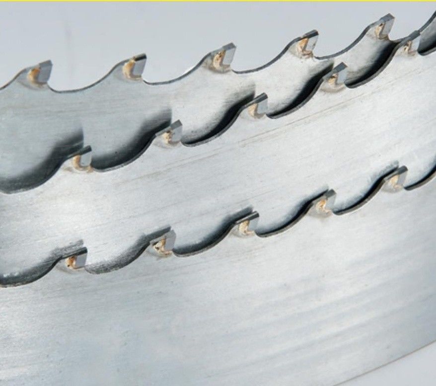TCT Carbide Wood Saw Blade Υψηλής συχνότητας συγκολλημένη διαδικασία για σκληρό ξύλο πλάτος 0,65-1,25MM
